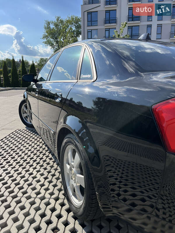 Седан Audi A4 2001 в Самборе