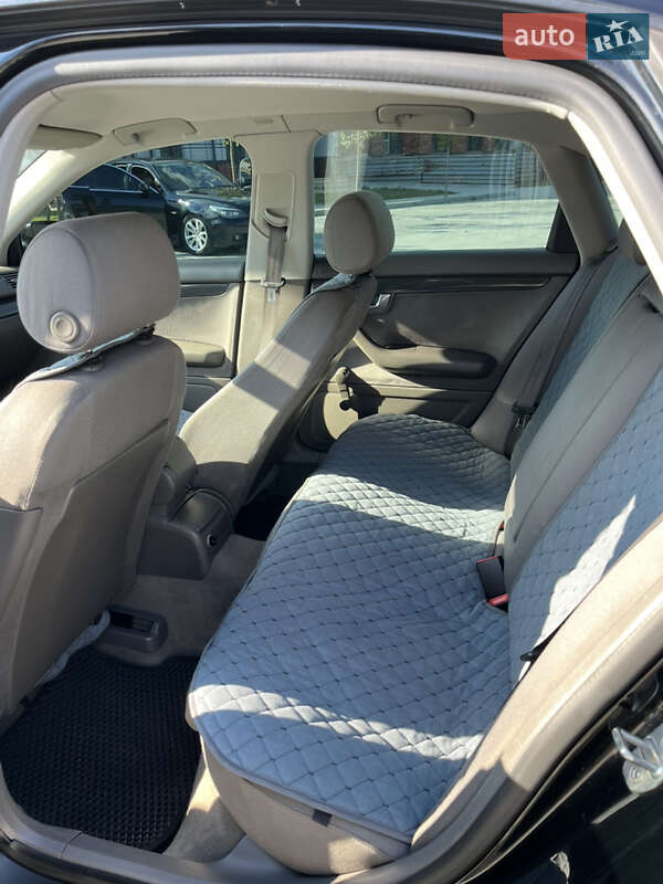 Седан Audi A4 2001 в Самборе