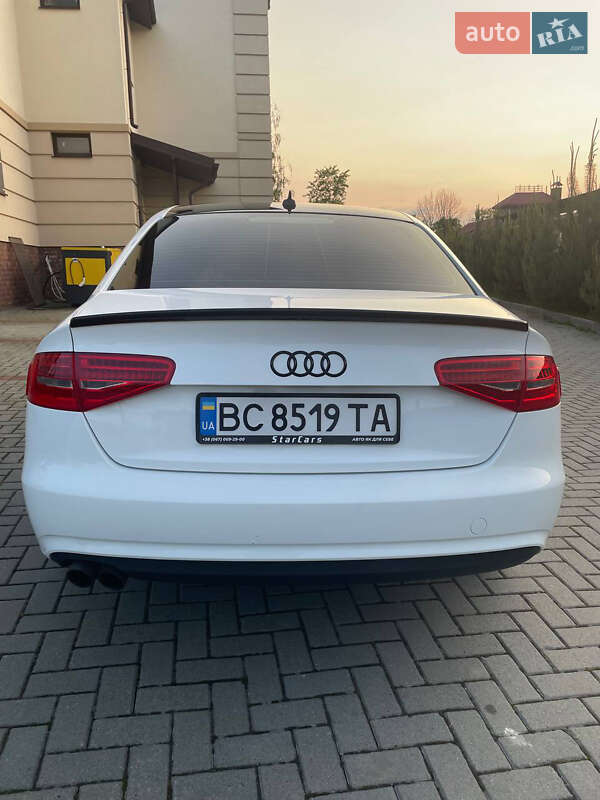 Седан Audi A4 2012 в Киеве