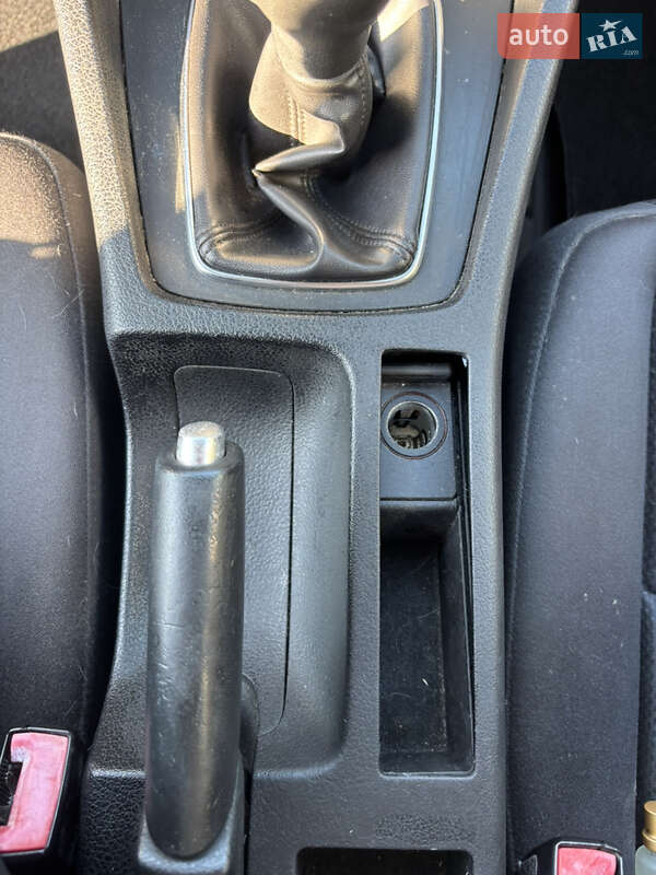 Седан Audi A4 2003 в Ровно