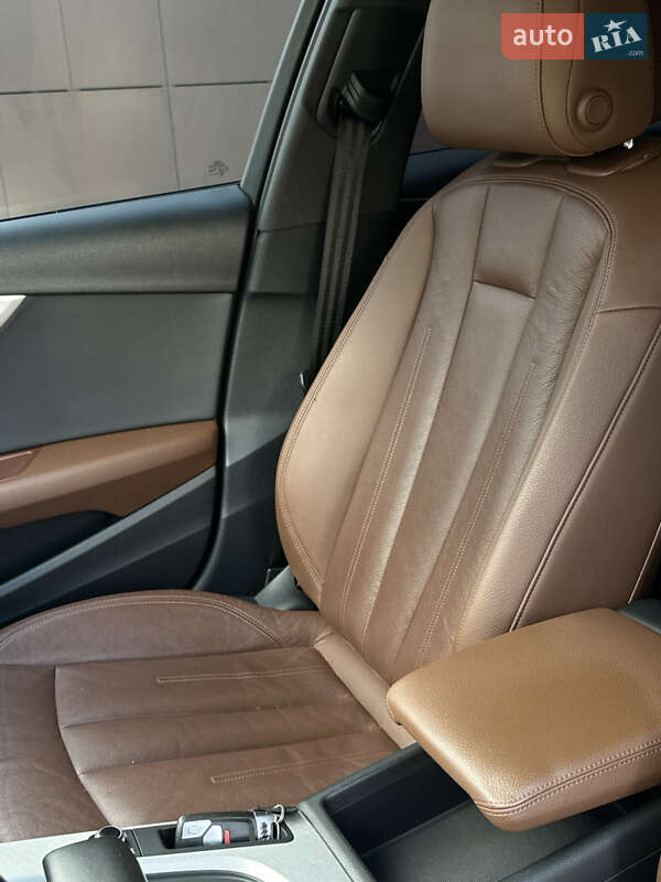 Седан Audi A4 2016 в Києві