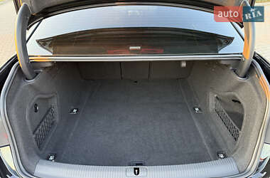 Седан Audi A4 2022 в 