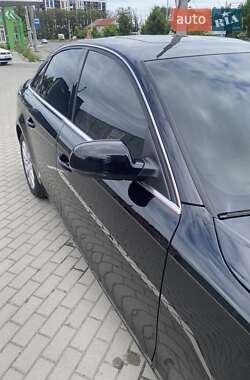 Седан Audi A4 2012 в 