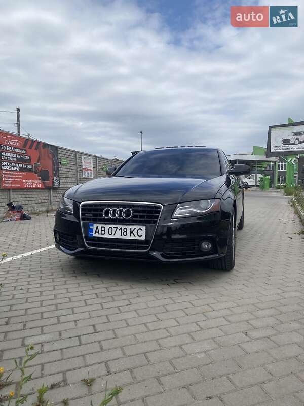 Седан Audi A4 2012 в 