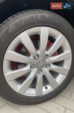 Седан Audi A4 2012 в 