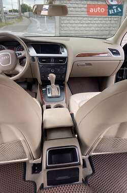 Седан Audi A4 2012 в 