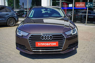 Универсал Audi A4 2018 в 