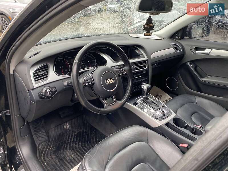 Седан Audi A4 2015 в Львове