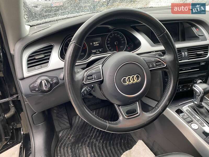 Седан Audi A4 2015 в Львове