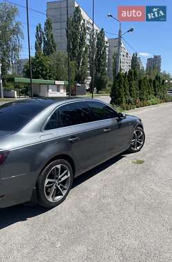 Седан Audi A4 2017 в 