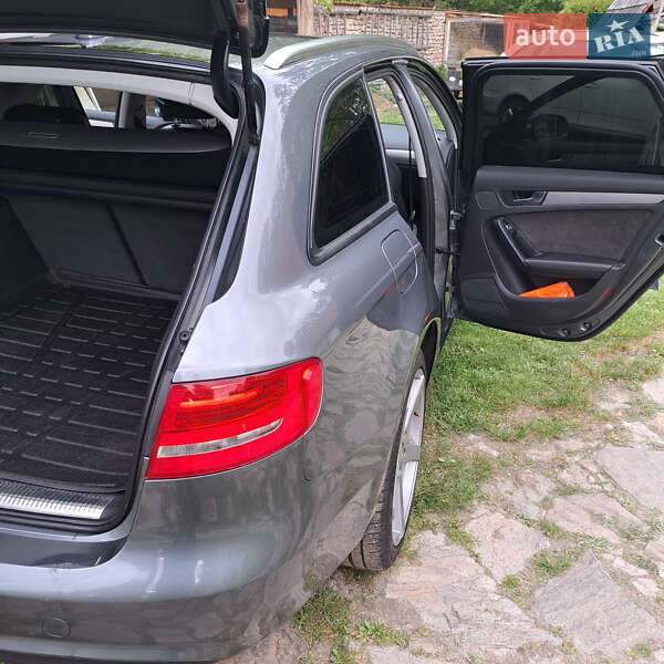 Универсал Audi A4 2012 в Ужгороде