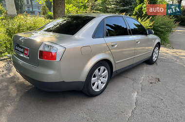 Седан Audi A4 2001 в 