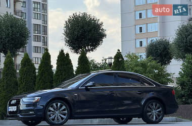 Седан Audi A4 2014 в 