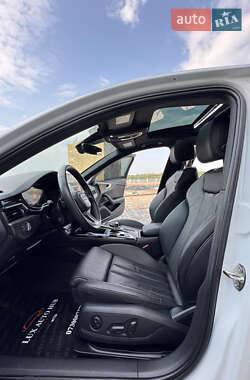Седан Audi A4 2022 в 