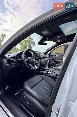 Седан Audi A4 2022 в 