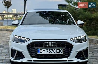 Седан Audi A4 2022 в 