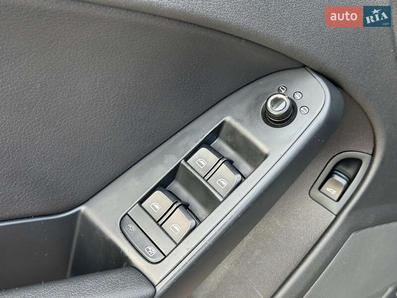 Седан Audi A4 2010 в Виннице