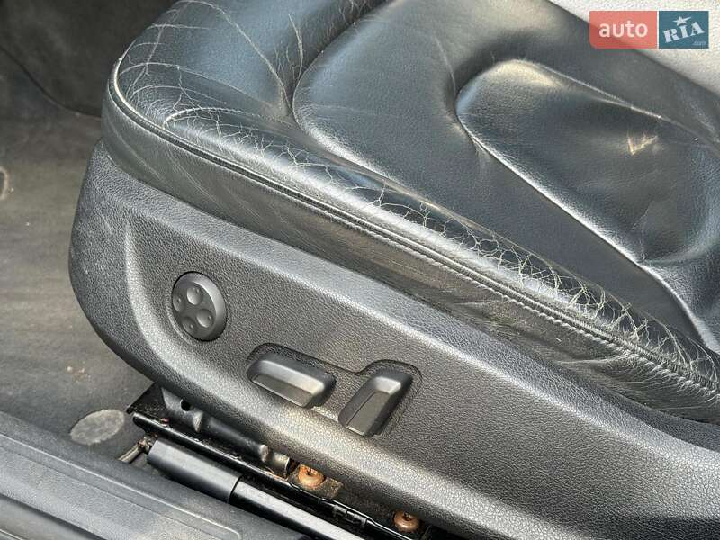 Седан Audi A4 2010 в Виннице