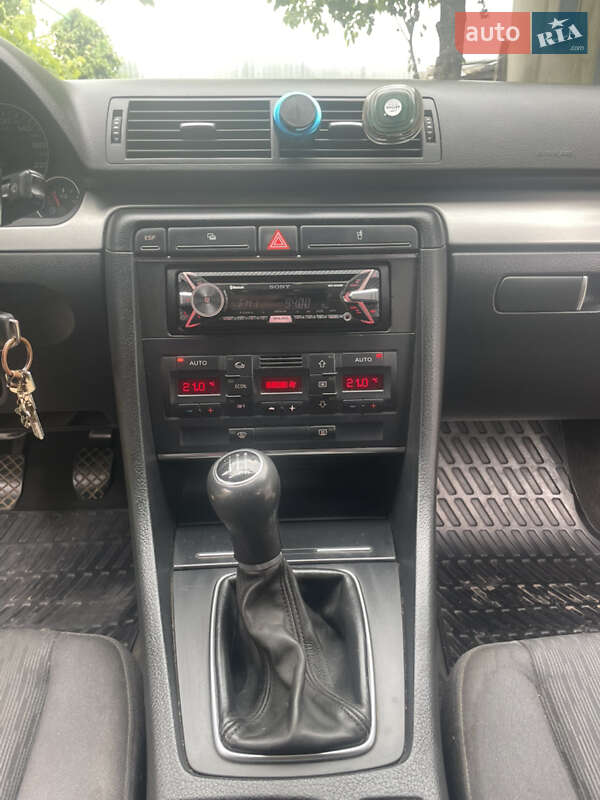 Седан Audi A4 2006 в Снігурівці