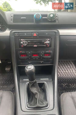 Седан Audi A4 2006 в 