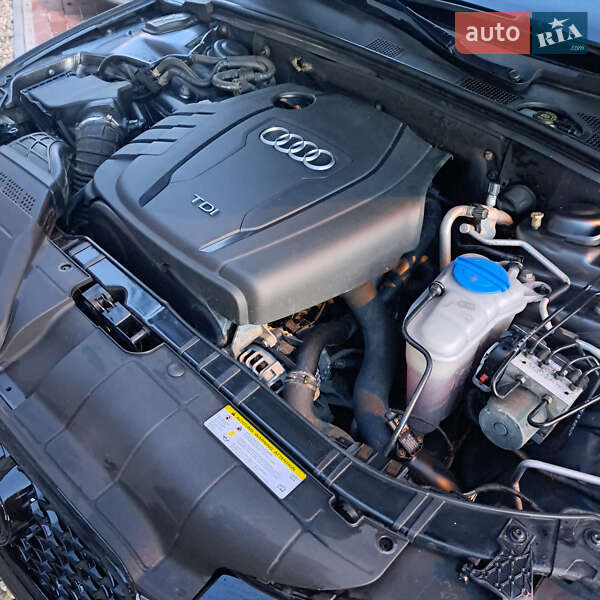 Универсал Audi A4 2012 в Ужгороде