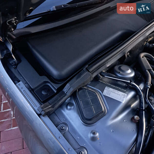 Универсал Audi A4 2012 в Ужгороде