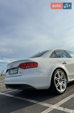 Седан Audi A4 2012 в 