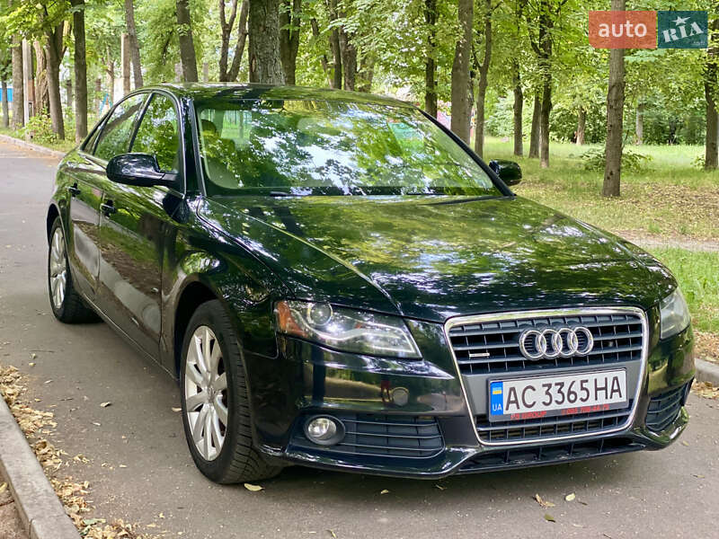 Седан Audi A4 2010 в Києві