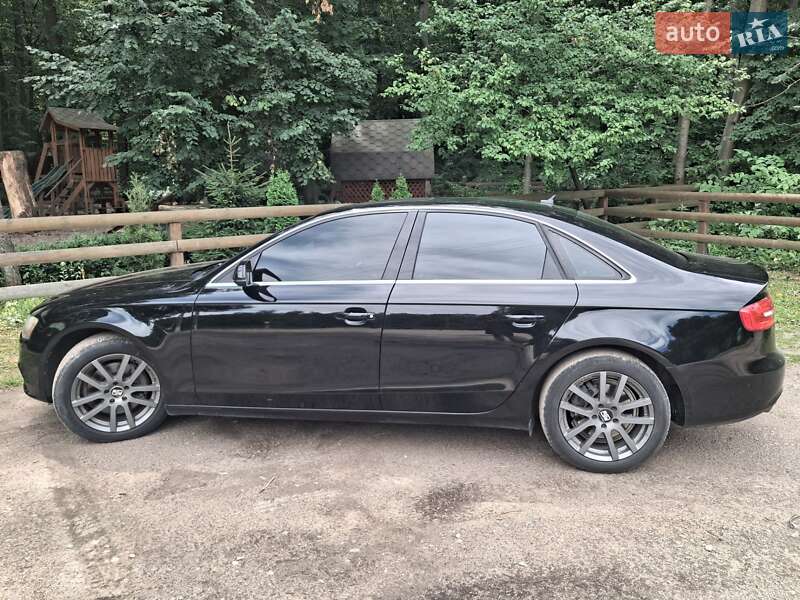Седан Audi A4 2013 в Жмеринці
