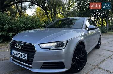 Седан Audi A4 2016 в Киеве