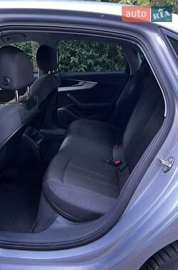 Седан Audi A4 2016 в 