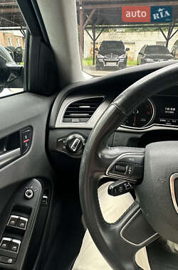 Седан Audi A4 2013 в 
