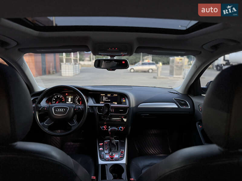 Седан Audi A4 2014 в Киеве