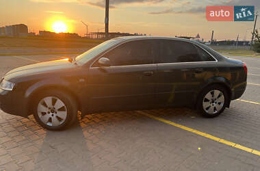 Седан Audi A4 2001 в 