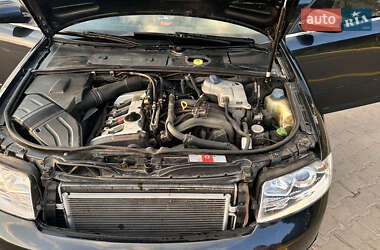 Седан Audi A4 2001 в 