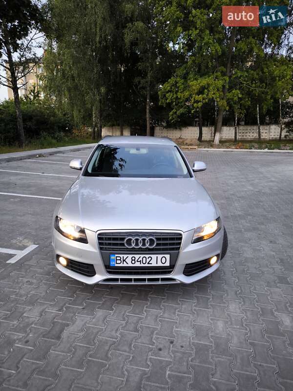 Універсал Audi A4 2008 в Рівному