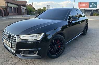 Седан Audi A4 2017 в 
