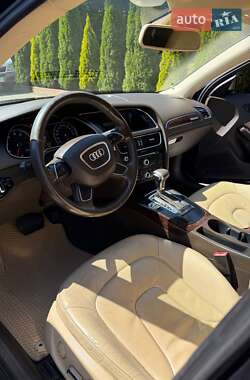 Седан Audi A4 2012 в 