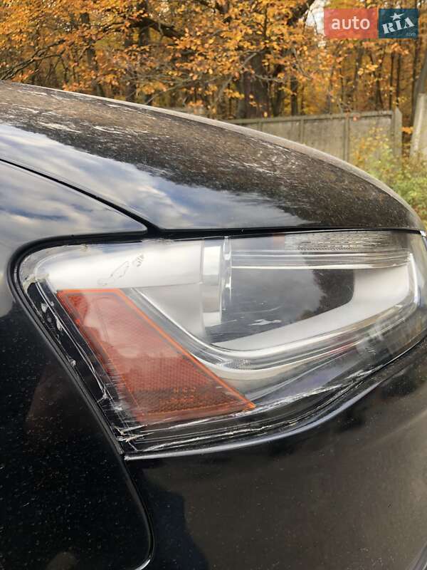 Седан Audi A4 2013 в Львові
