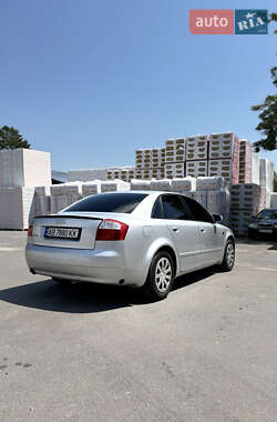 Седан Audi A4 2004 в 