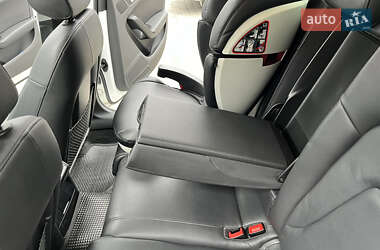 Седан Audi A4 2014 в 