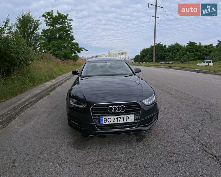 Седан Audi A4 2013 в Львові