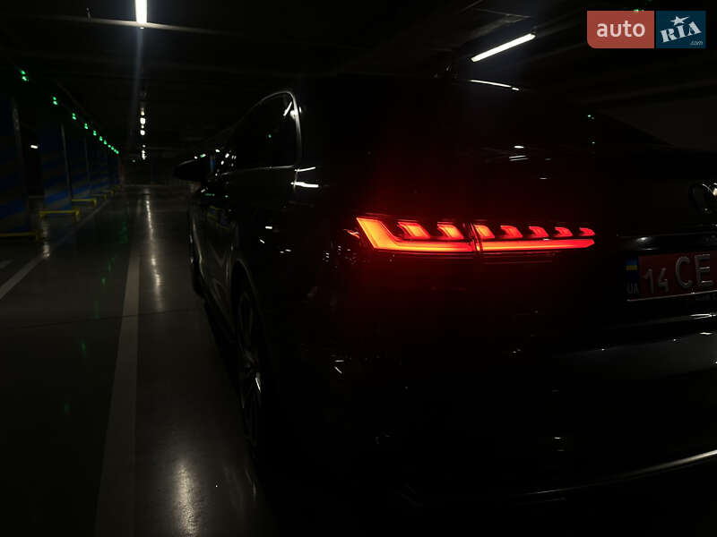 Седан Audi A4 2020 в Львові