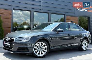 Седан Audi A4 2017 в Рівному