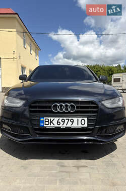 Седан Audi A4 2013 в 