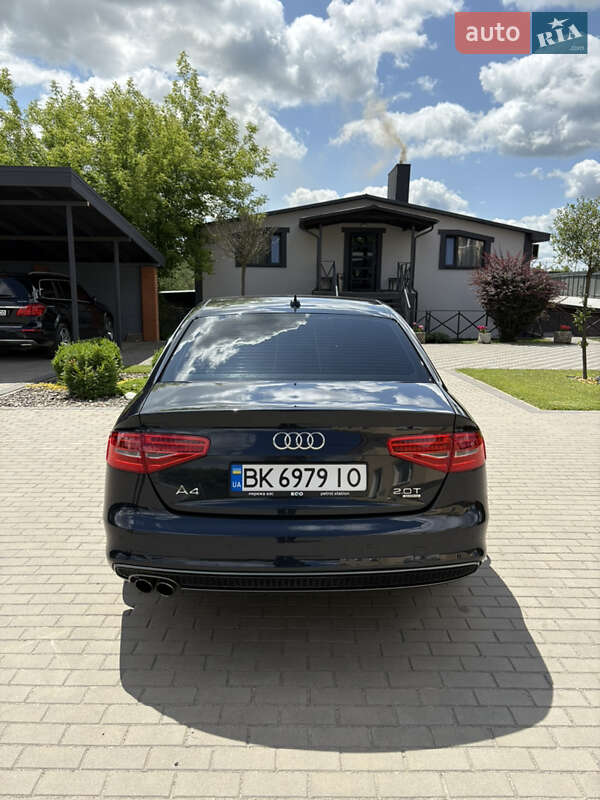 Седан Audi A4 2013 в Луцьку
