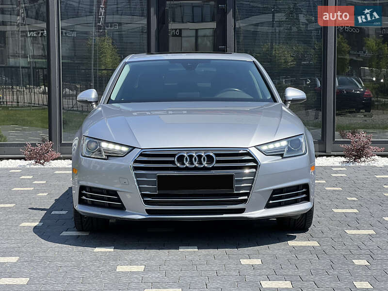 Седан Audi A4 2017 в Ужгороді