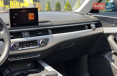 Седан Audi A4 2017 в 