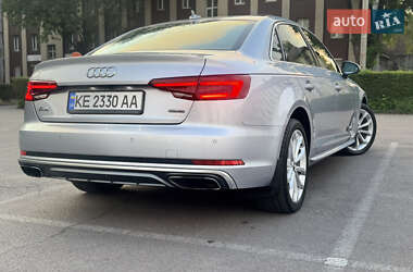 Седан Audi A4 2019 в 