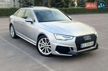 Седан Audi A4 2019 в 